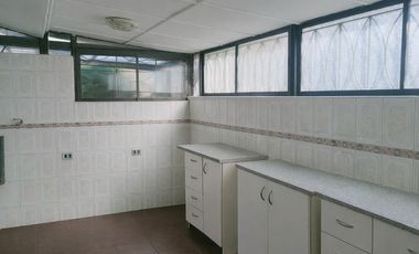 CASA SOLIDA/ GRAN OPORTUNIDAD