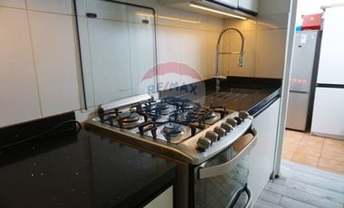Renovada casa con piscina, cuadras metro el Parrón