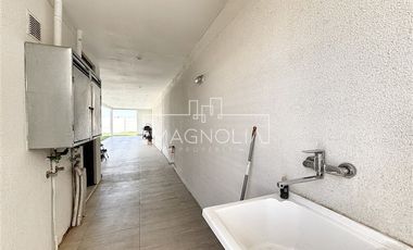 Casa en Arriendo en COLEGIO PEDREGALES, PIEDRA ROJA, CHICUREO