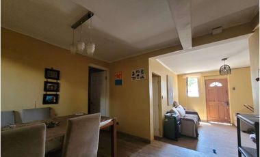 SE VENDE AMPLIA CASA ESQUINA EN SAN MIGUEL