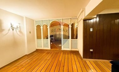 Casa amplia con piscina en Providencia