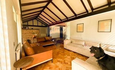 Casa amplia con piscina en Providencia