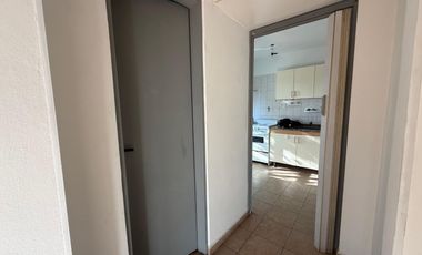 DEPARTAMENTO 2 AMBIENTES AL FRENTE CON BALCON