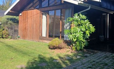 Casa Villa Rucahue, Valdivia