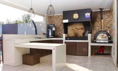 CASA EN CONDOMINIO VALLE NOGALES, FULL EQUIPAMIENTO !