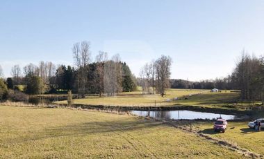 PRECIOSO CAMPO DE 11HA CON RIO Y LAGUNA, SECTOR COÑICO