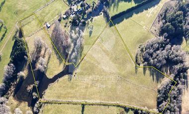PRECIOSO CAMPO DE 11HA CON RIO Y LAGUNA, SECTOR COÑICO