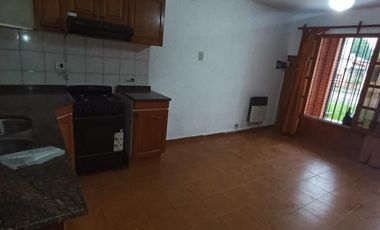 ALQUILO CASA MAS LOCAL COMERCIAL EN JOSE MORELOS 7527 QUINTAS DE ARGUELLO