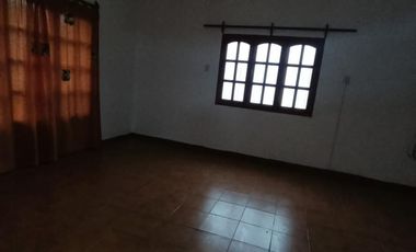 ALQUILO CASA MAS LOCAL COMERCIAL EN JOSE MORELOS 7527 QUINTAS DE ARGUELLO