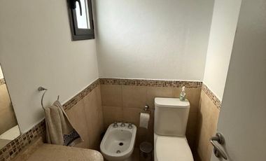 Casa en Housing 3 dormitorios EN ALQUILER en calle Poincaré, Argüello, Zona Norte