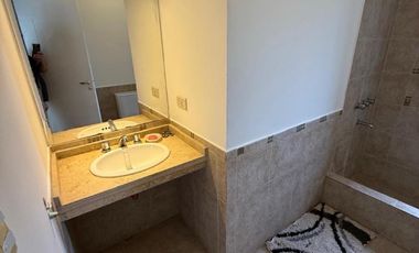 Casa en Housing 3 dormitorios EN ALQUILER en calle Poincaré, Argüello, Zona Norte
