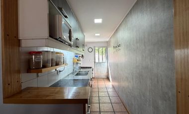 VENTA CASA 4 AMB. C/ GARAJE, QUINCHO Y PARRILLA BARRIO BOSQUE GRANDE