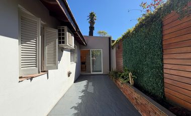 VENTA CASA 4 AMB. C/ GARAJE, QUINCHO Y PARRILLA BARRIO BOSQUE GRANDE