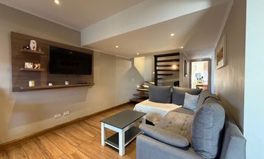 VENTA CASA 4 AMB. C/ GARAJE, QUINCHO Y PARRILLA BARRIO BOSQUE GRANDE