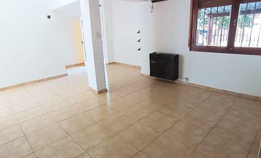 Casa 3 dormitorios - Lazaro Langer al 1200 - Residencial Velez Sarfield
