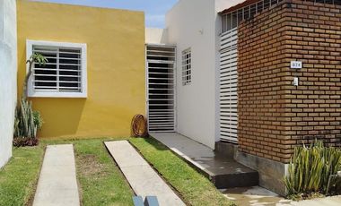 Casa en Renta en Montellano l semi amueblada