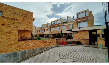 ARRIENDO CASA CONJUNTO CERRADO COTA $ 3.500.000