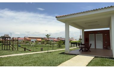 VENDO CASA EN CONDOMINIO  SENDEROS DE LA MORADA – JAMUND