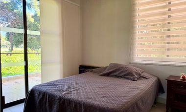 CASA CAMPESTRE EN UNIDAD CON VISTA A LOS CAMPOS DEL CLUB FARALLONES