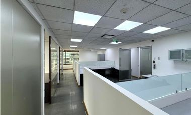 ARRIENDO OFICINA 170m2 AMOBLADA 12PTOS EDIFICIO EMPRESARIAL  - USAQUEN