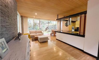 Vendo hermosa casa en Envigado sector Montessori