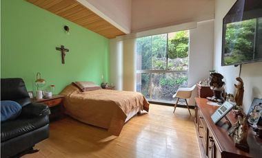 Vendo hermosa casa en Envigado sector Montessori