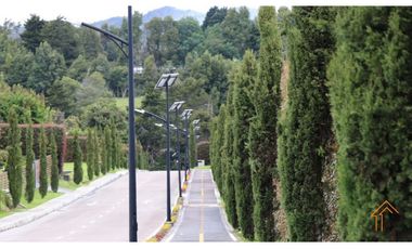 Vendo hermoso lote en Bella Terra en el alto de las Palmas