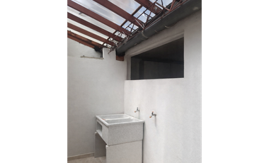 SE ARRIENDA CASA SEGUNDO PISO EN EL BARRIO LINARES