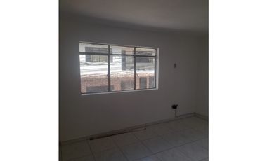 SE ARRIENDA CASA SEGUNDO PISO EN EL BARRIO LINARES
