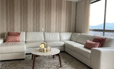 APARTAMENTO REMODELADO - POBLADO - PORTÓN EL CAMPESTRE