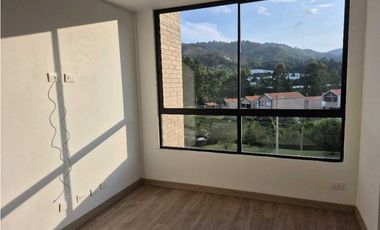 Arriendo de Apartamento la mas Completa Unidad Cerrada en el Retiro