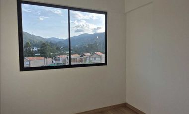 Arriendo de Apartamento la mas Completa Unidad Cerrada en el Retiro