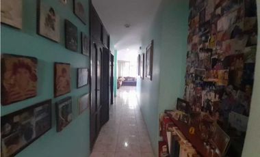VENDO DEPARTAMENTO UBICADO EN EL BARRIO CENTENARIO