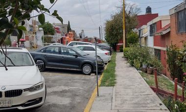 Casa en Lomas del Parque