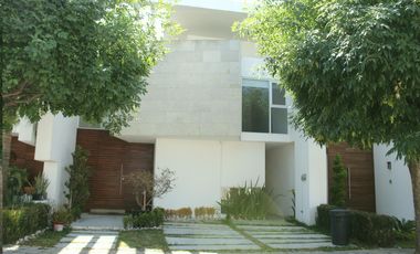 Casa en RENTA Fraccionamiento Lomas de  Angelópolis Cholula Puebla.