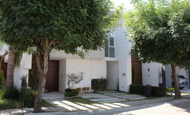 Casa en RENTA Fraccionamiento Lomas de  Angelópolis Cholula Puebla.