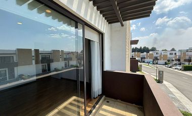 Casa en Renta en Fracc Vista Bosques Ocoyoacac, rápida salida a la CDMX