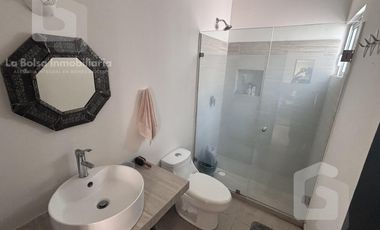 Casa amueblada en RENTA en Lomas de la Rioja