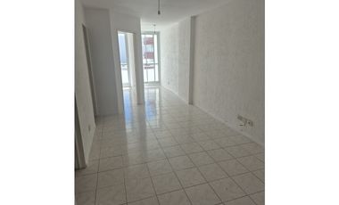 SANTA ROSA 930, fte plaza Colon,piso alto,c/balcon,impecable