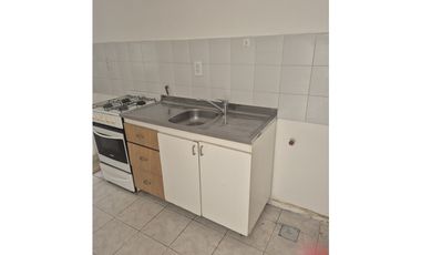 SANTA ROSA 930, fte plaza Colon,piso alto,c/balcon,impecable
