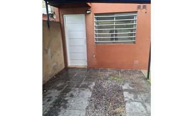 CASA EN PH EN ALQUILER ITUZAINGO NORTE. EXCELENTE UBICACION