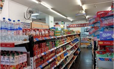 CENTRO VENDO IMPORTANTE LOCAL COMERCIAL AV MAIPU