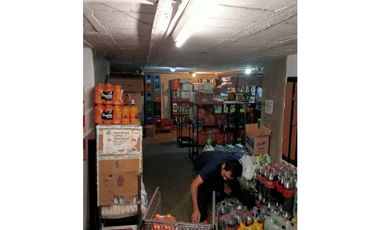 CENTRO VENDO IMPORTANTE LOCAL COMERCIAL AV MAIPU