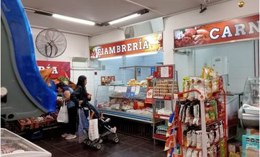 CENTRO VENDO IMPORTANTE LOCAL COMERCIAL AV MAIPU