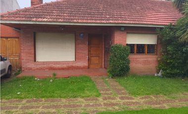 Chalet en venta // APTO CREDITO//en Bosque Alegre /