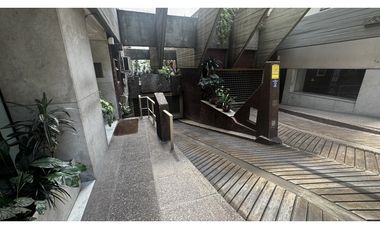 Venta tres ambientes con lavadero - piso alto vista abierta - flores