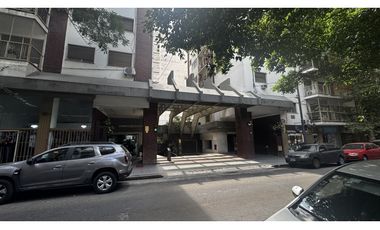 Venta tres ambientes con lavadero - piso alto vista abierta - flores