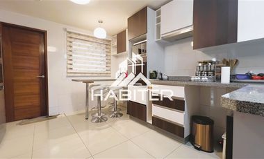Casa en Venta en COD39899 Ubicada en Cumbres del Sur, cercana a colegios, supermercados y Clínica Mayor