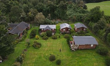 Local Comercial en Venta en Parcela con complejo turísticos 4 cabañas, Parcelación Rio Pescado con acceso a Rio Pescado y Lago Llanquihue
