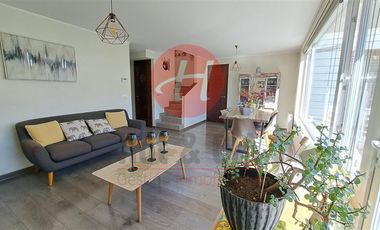 Casa en Arriendo en Condominio Versalles